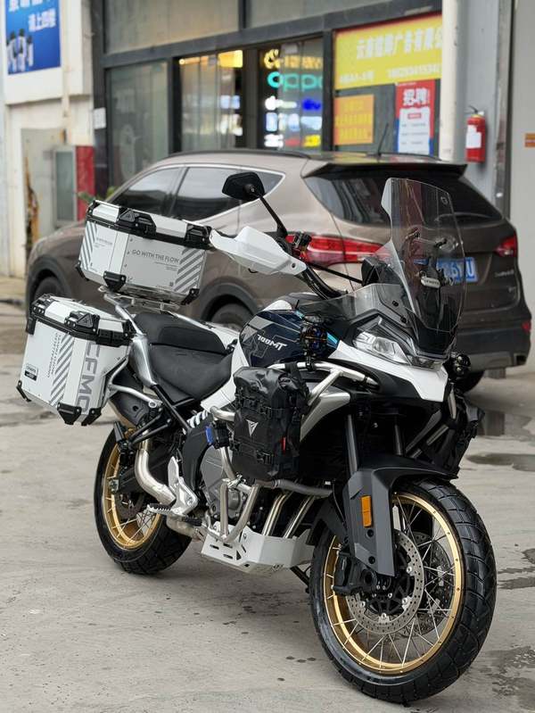春风 700MT