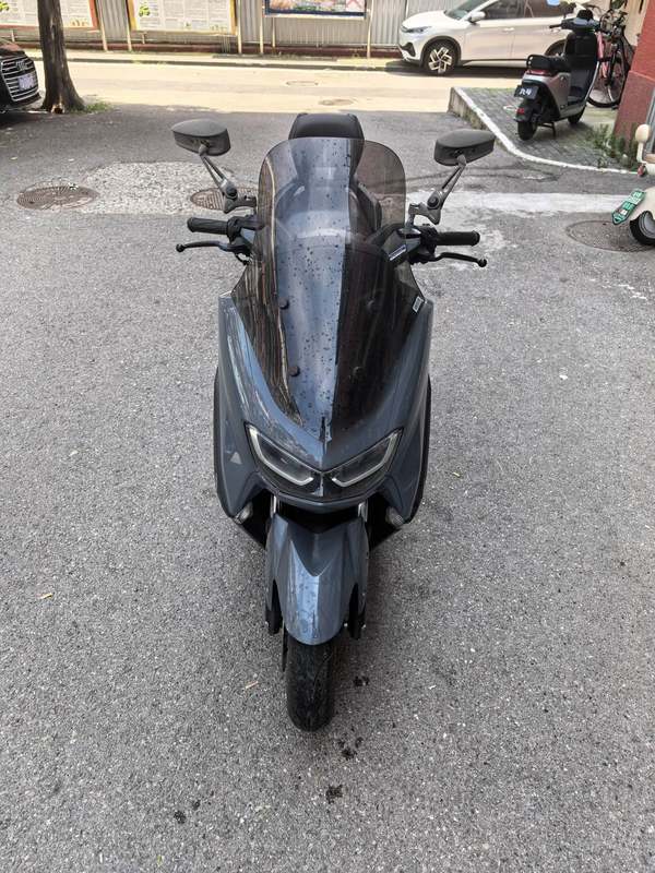 雅马哈 NMAX
