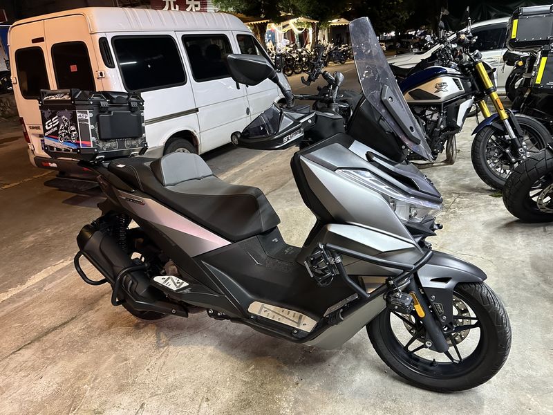 无极 SR250GT