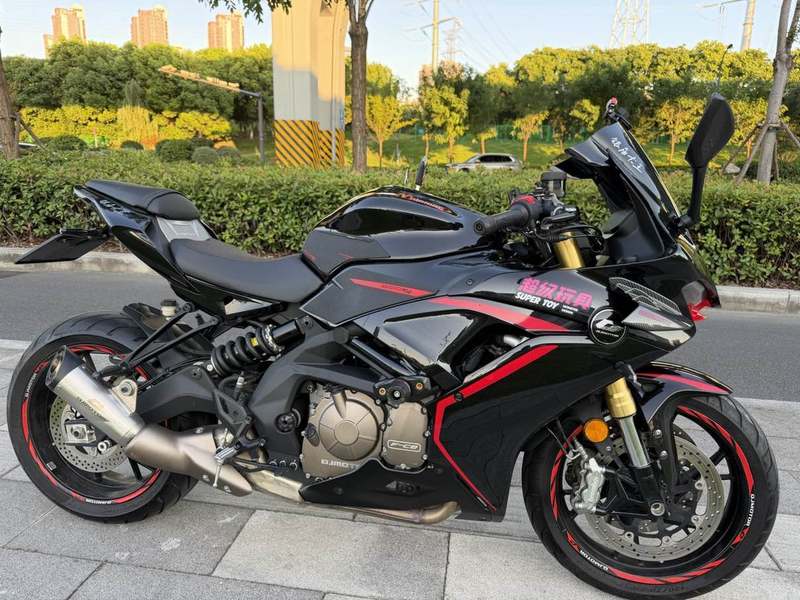 QJMOTOR 赛600