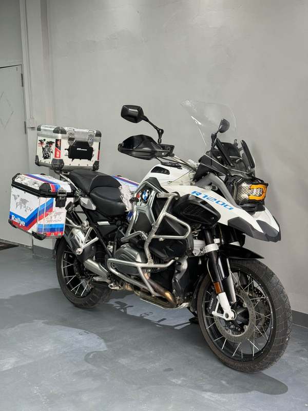 宝马 R 1200 GS