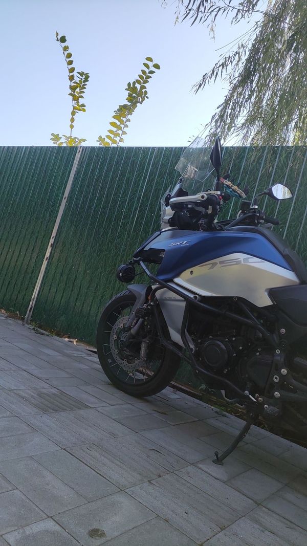 QJMOTOR 骁750