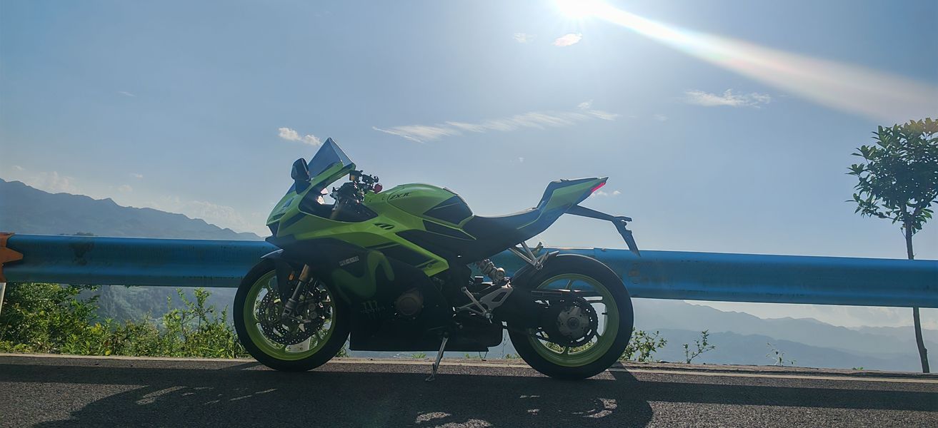 张雪机车 500RR