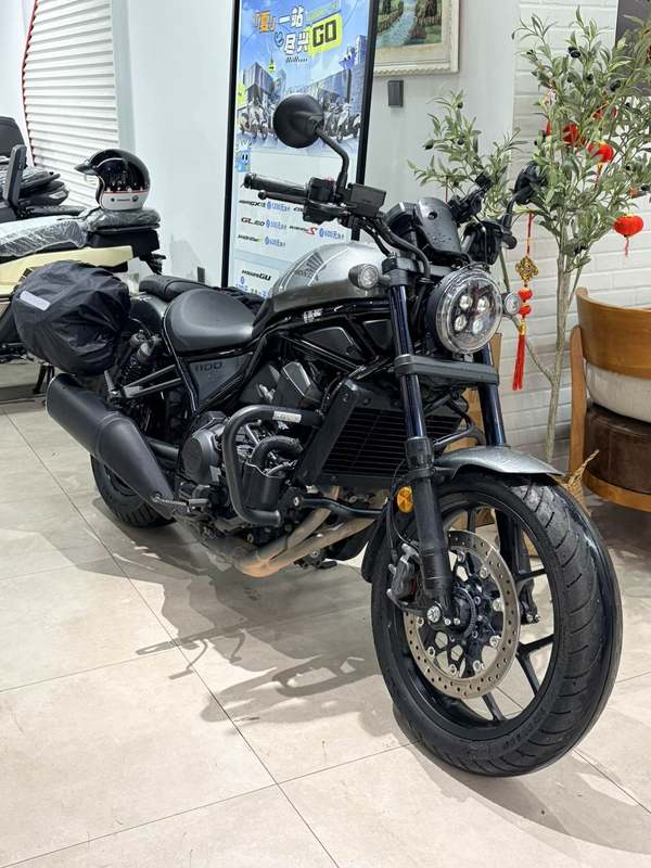 本田DREAMWING CM1100