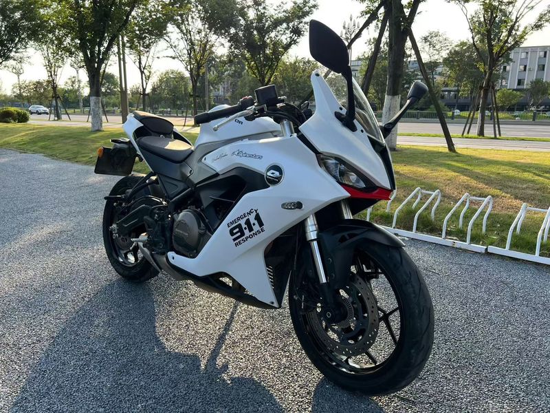 QJMOTOR 赛250