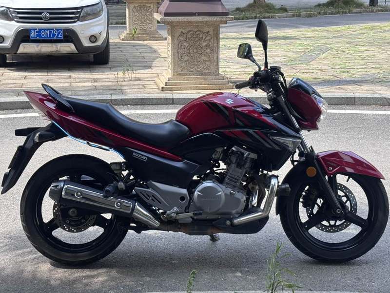 豪爵铃木 骊驰 GW250