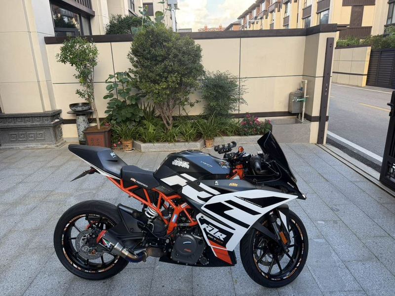 KTMR2R RC 390 