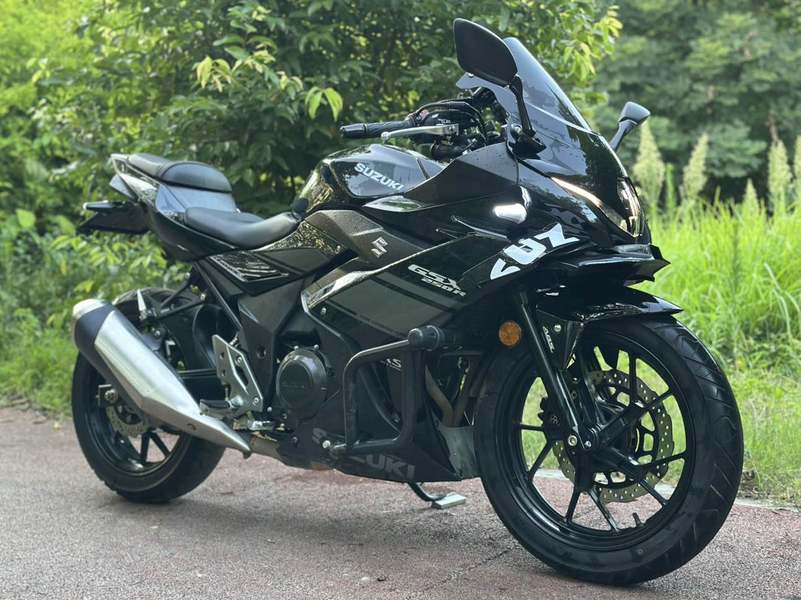 豪爵铃木 GSX250R