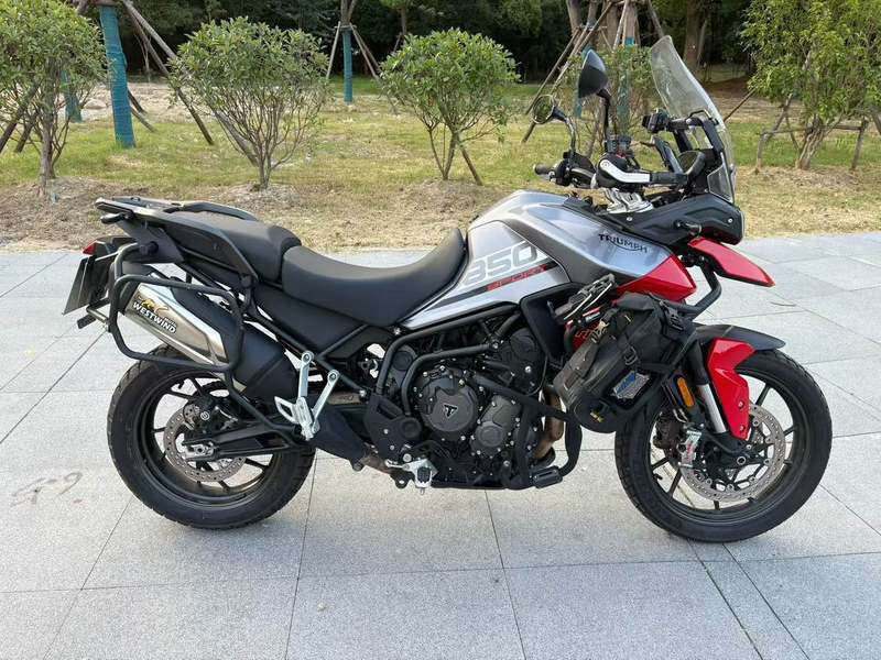 凯旋 Tiger 850