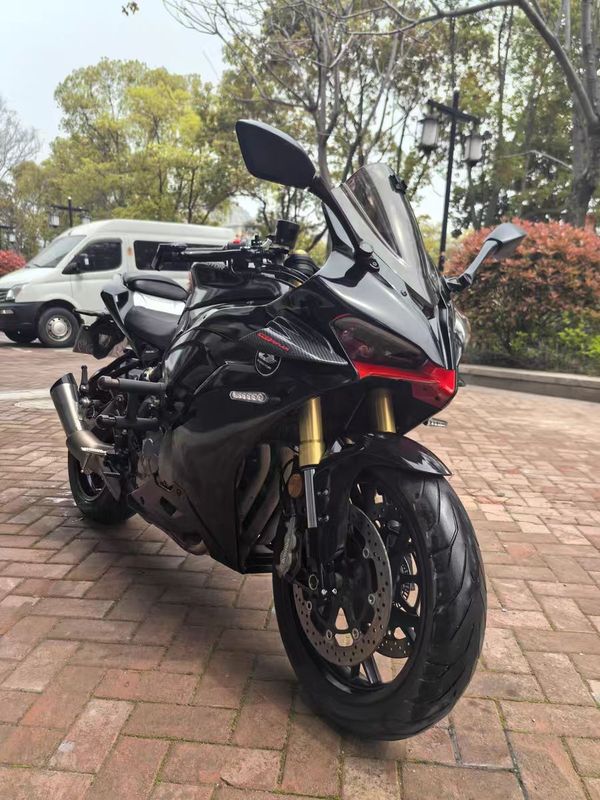QJMOTOR 赛600