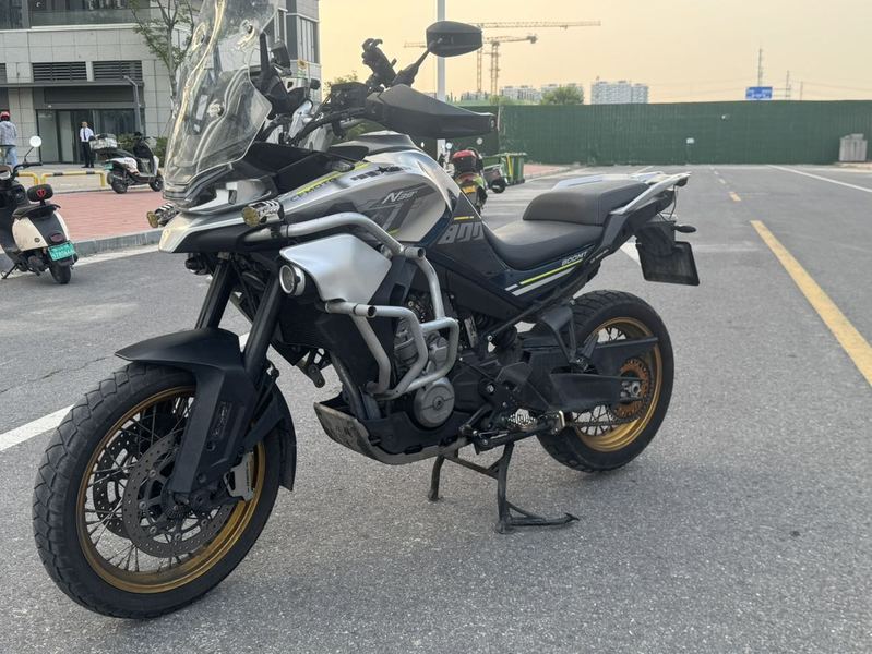 春风 800MT