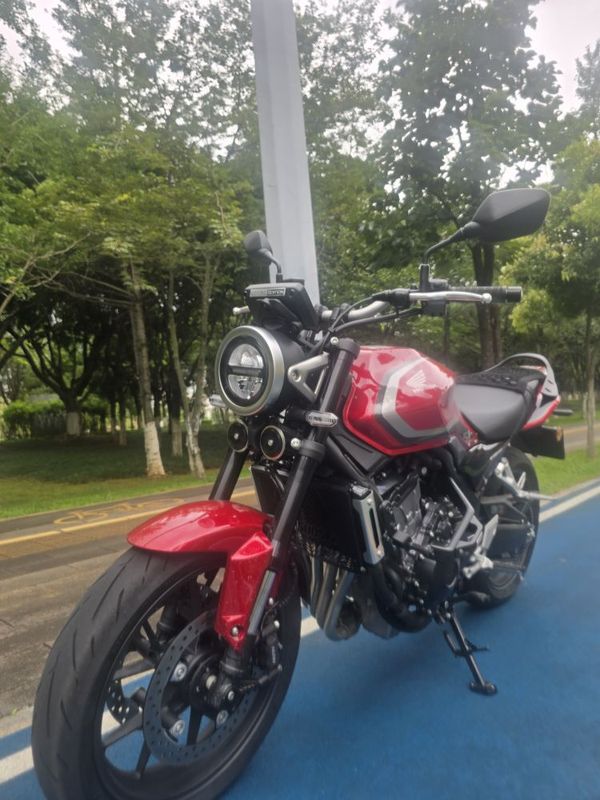 本田 CB500 Super Four