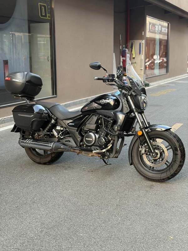 豪爵 TR300