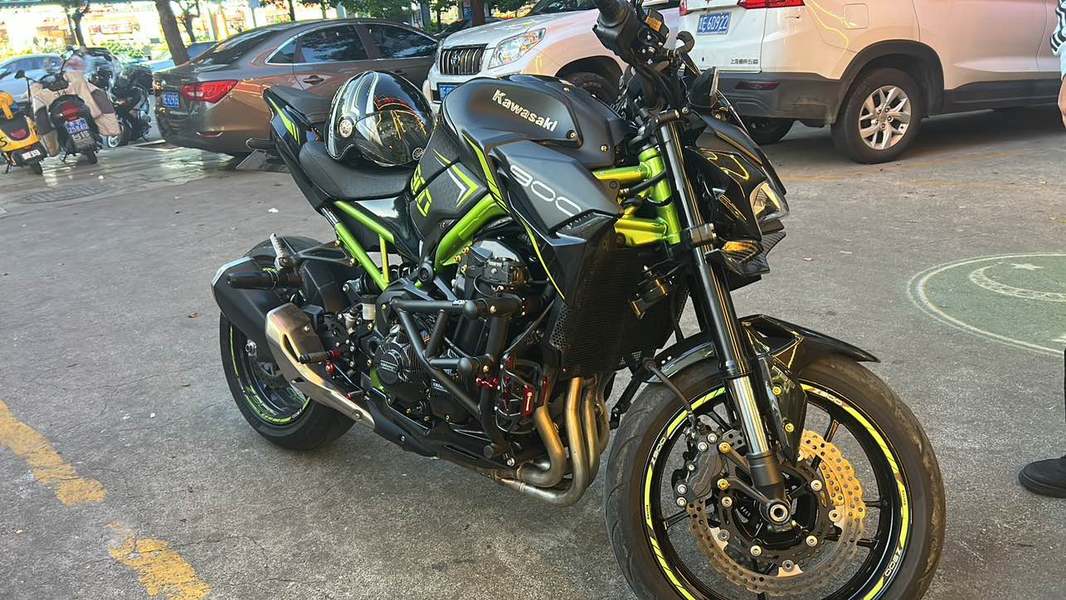 川崎 Z900