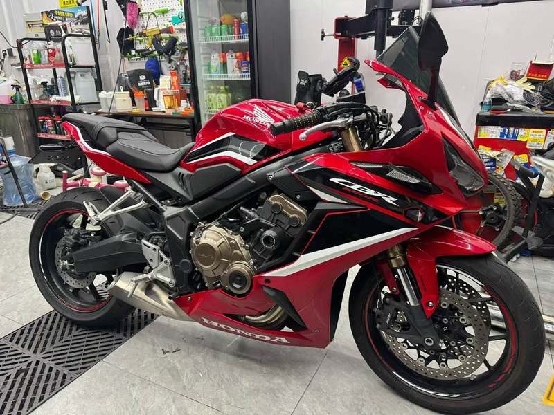本田DREAMWING CBR650R