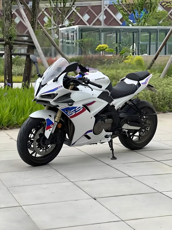 QJMOTOR 赛600