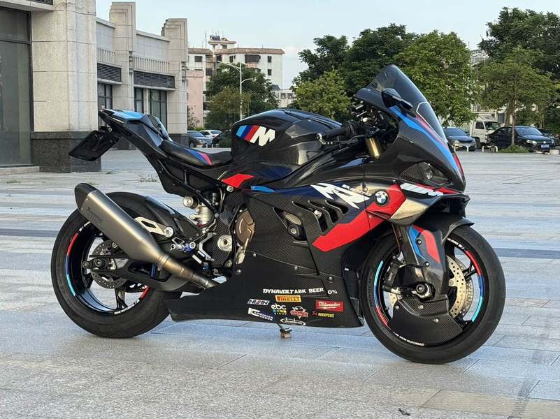 宝马 S 1000 RR