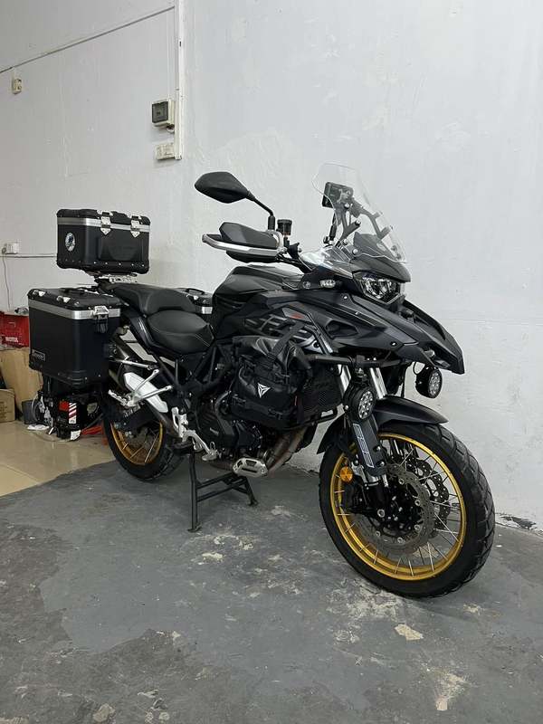 贝纳利 TRK552