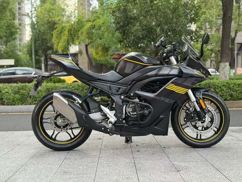 无极 250RR