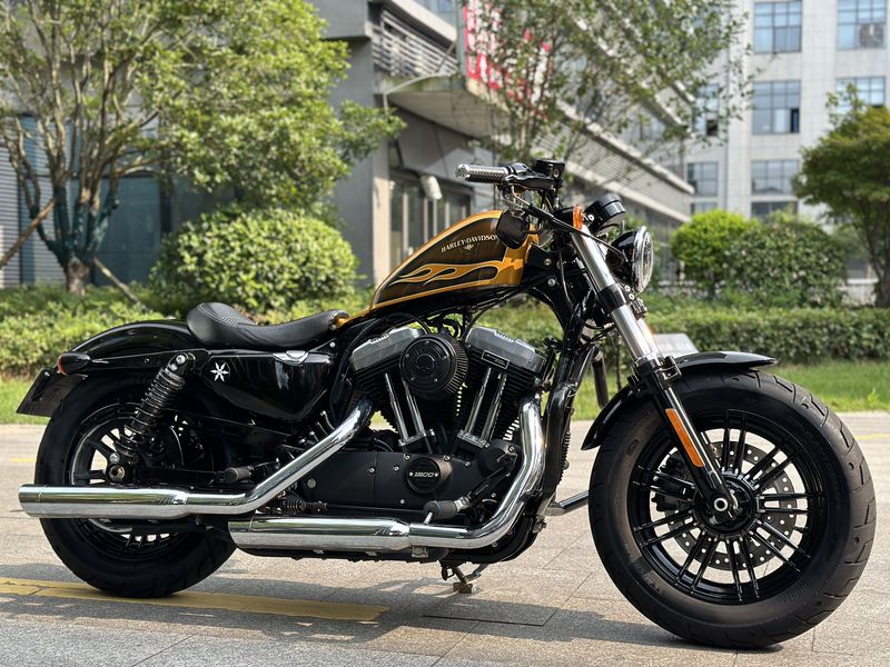 哈雷戴维森 XL1200X Forty-Eight