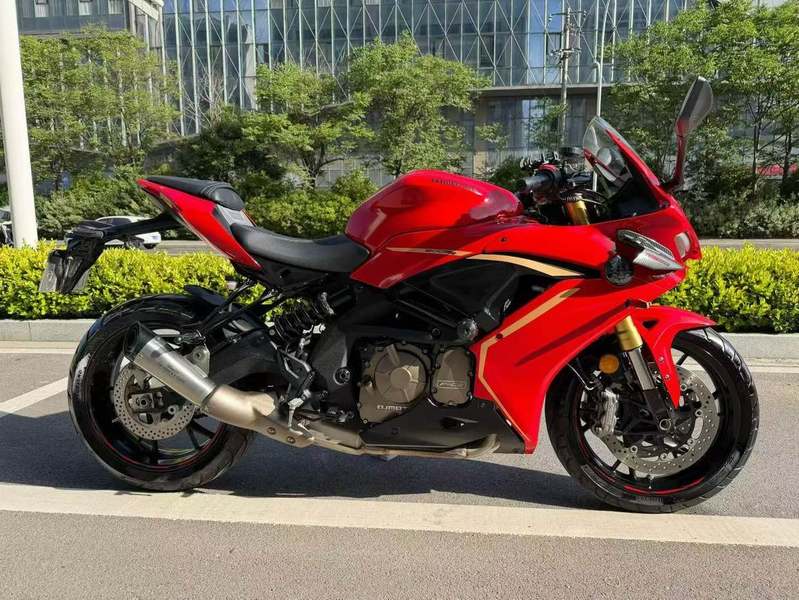 QJMOTOR 赛600