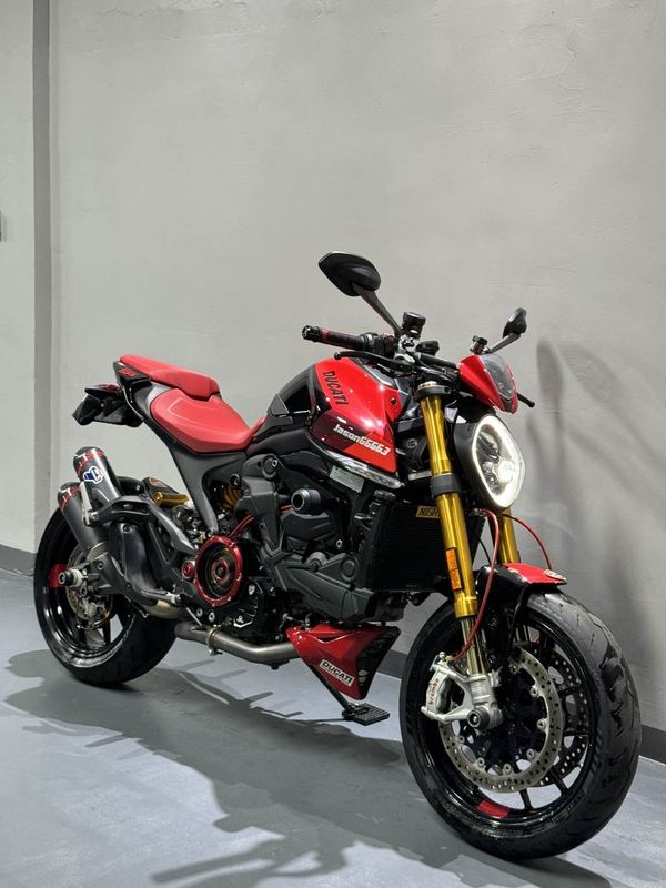 杜卡迪 Monster 950