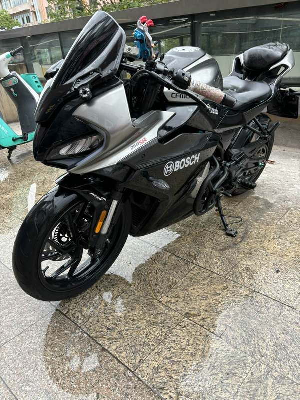 春风 250SR