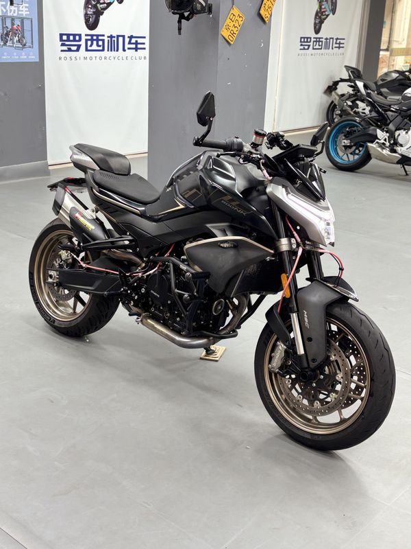 春风 800NK