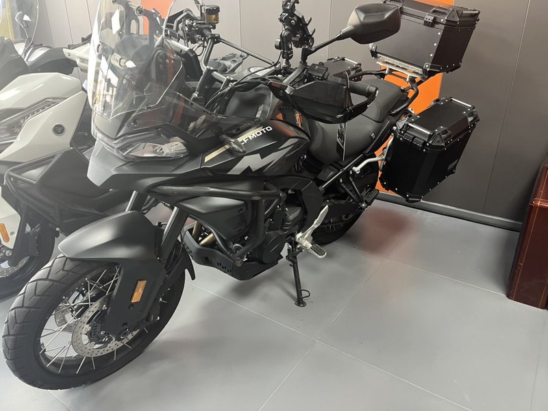 春风 700MT
