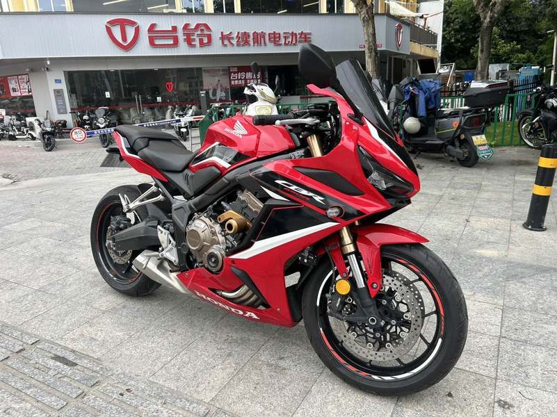 本田DREAMWING CBR650R