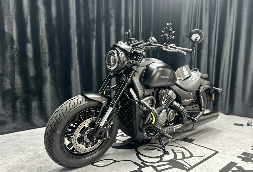 QJMOTOR 闪600