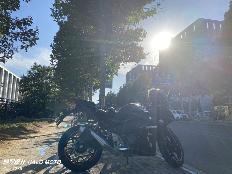 豪爵铃木 GSX250R