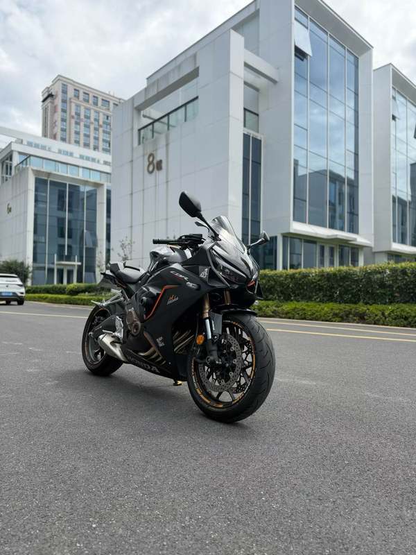 本田DREAMWING CBR650R