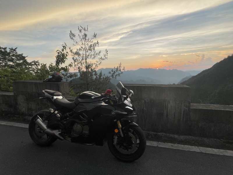 QJMOTOR 赛600