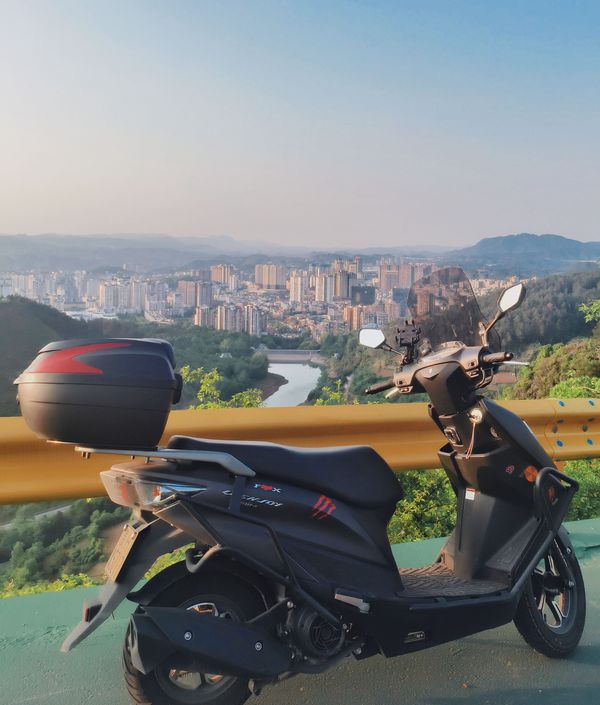 济南铃木 优驿 UE125