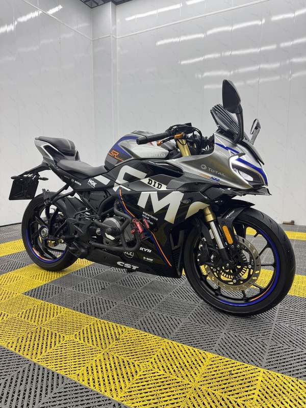春风 250SR