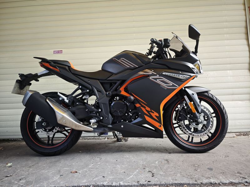 无极 300RR