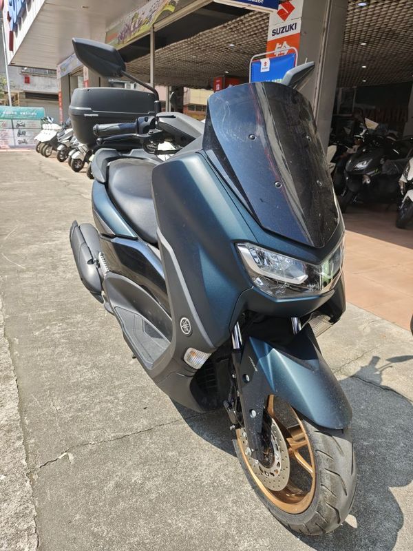 雅马哈 NMAX