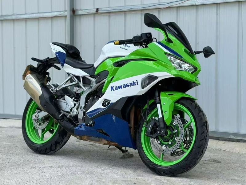 川崎 ZX-4R