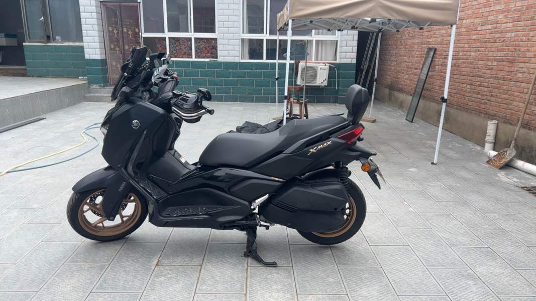 雅马哈 XMAX