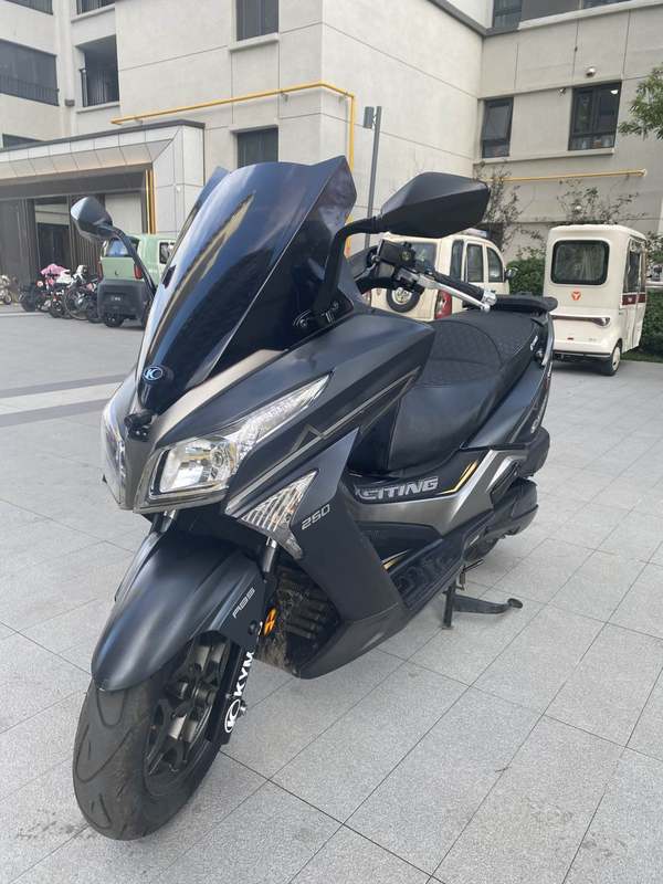 光阳 赛艇 250