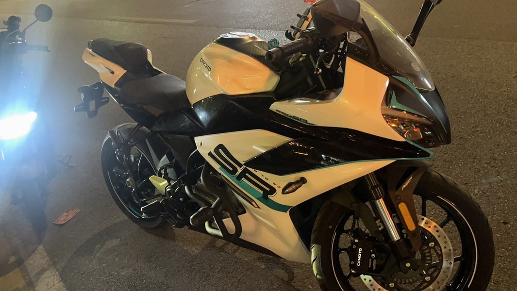 春风 250SR