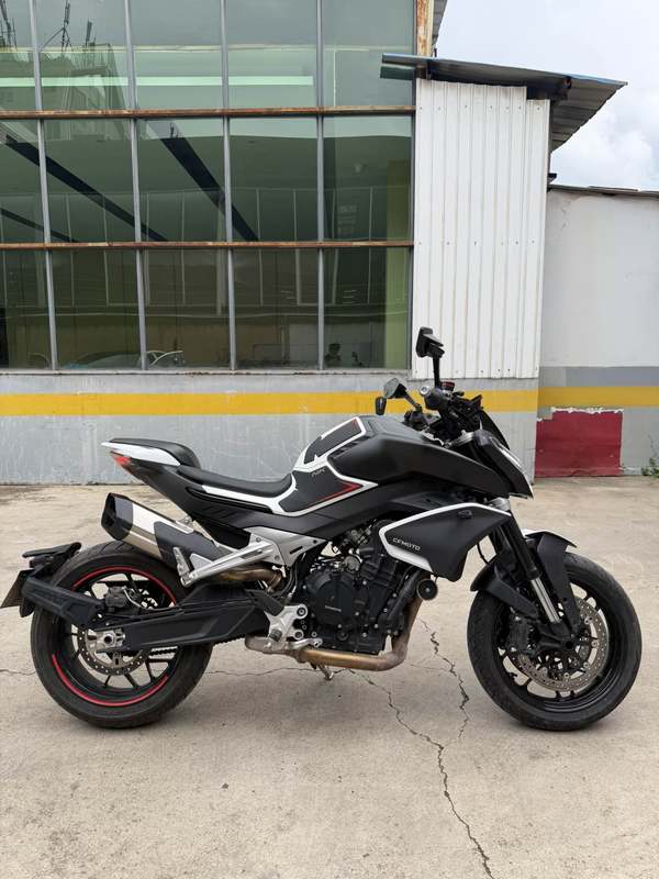 春风 800NK