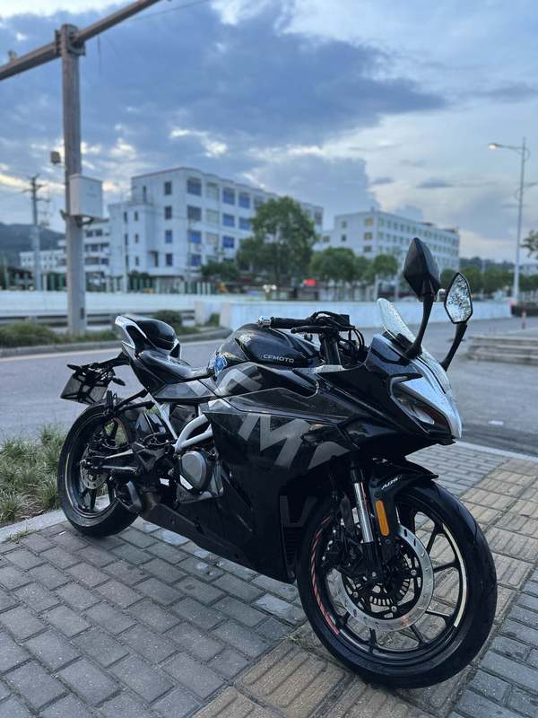 春风 250SR