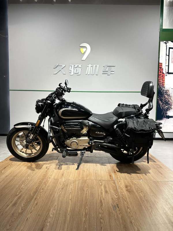无极 CU250