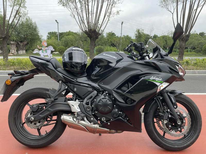 川崎 Ninja 650 