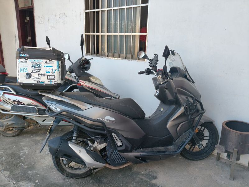 QJMOTOR 鸿150 City