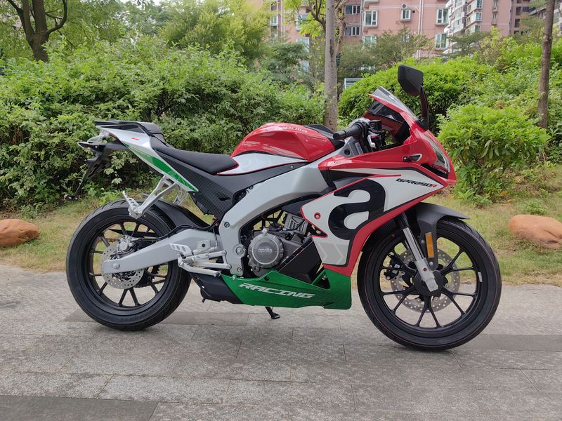 宗申阿普利亚 GPR250R