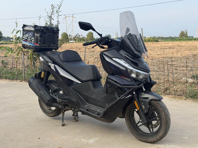 无极 SR250GT