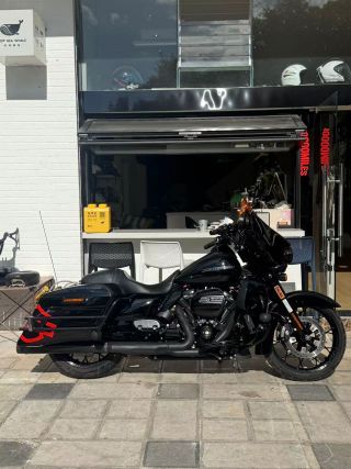 哈雷戴维森 大道滑翔 Street Glide